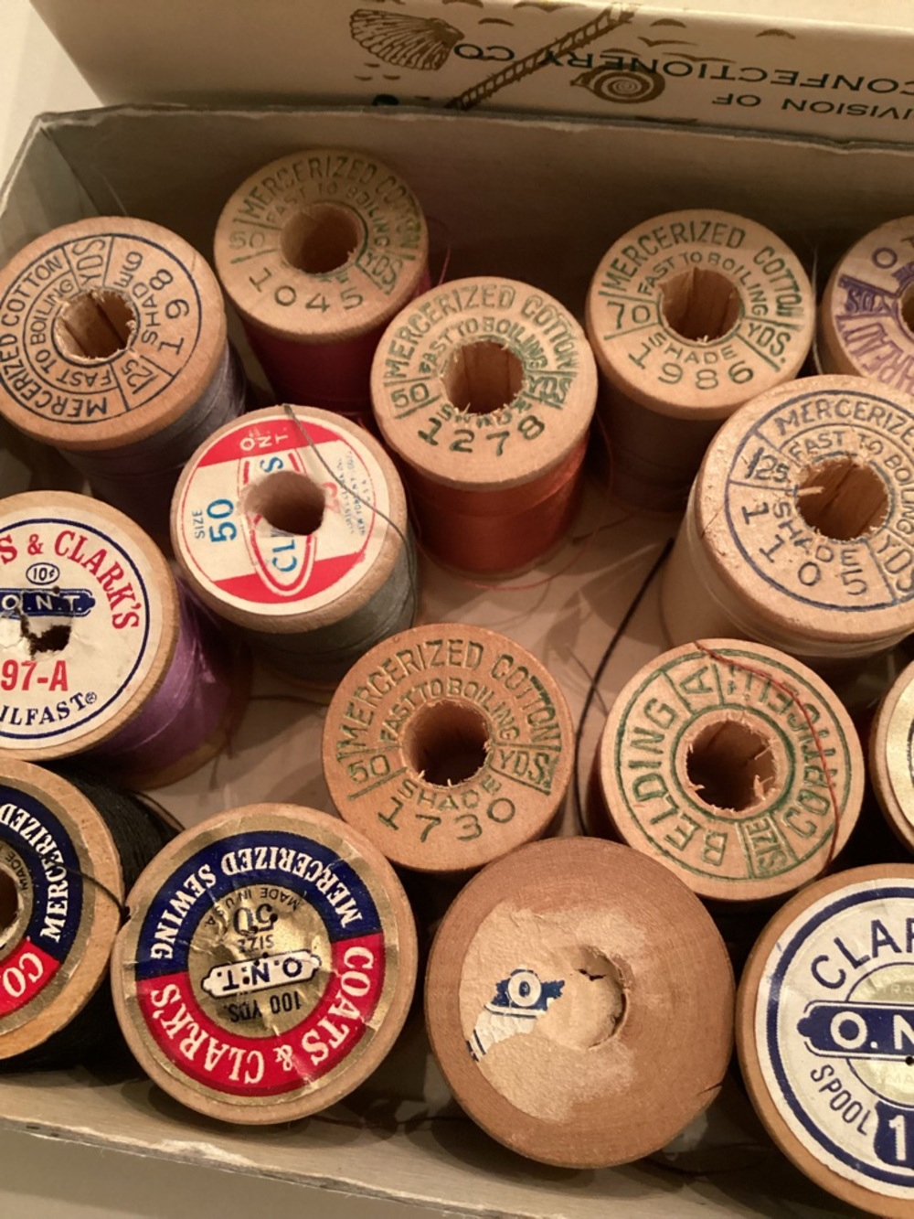 VTG Wooden Spools of Thread (29) Clark’s , Clark’s & Coats - Picture 4 of 11